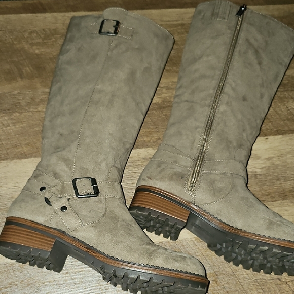 Kenneth Cole Reaction Knee-High Boots - Picture 1 of 6